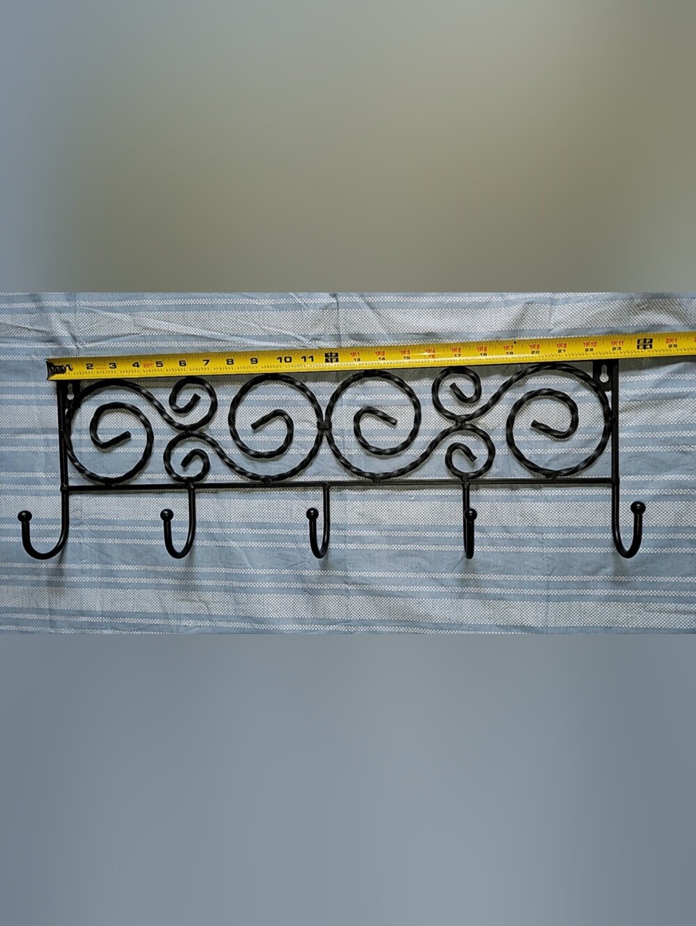 Black Metal Scroll Wall Hook Rack - Home Wall Decor